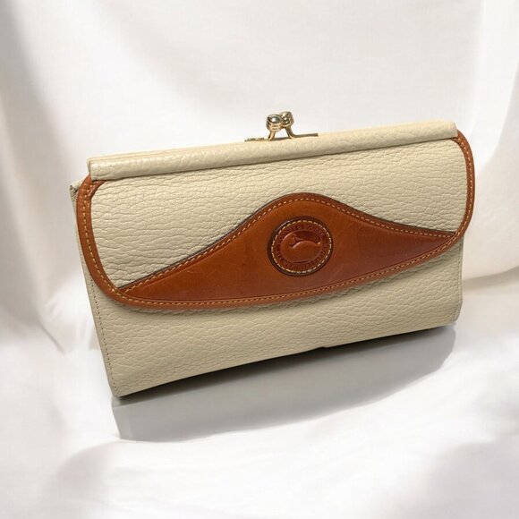 Vintage Dooney & Bourke All Weather Leather Kisslock Wallet Bone/British Tan - Picture 7 of 13